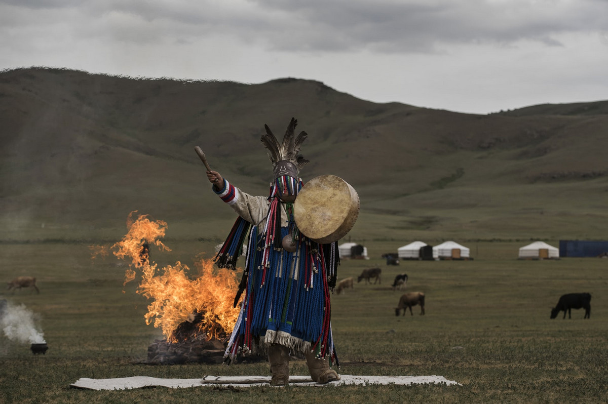 Shamanskie-ritualy-v-Mongolii_10.jpg