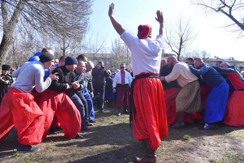 Запорожцы встретили весну Казацкой Масленицей 