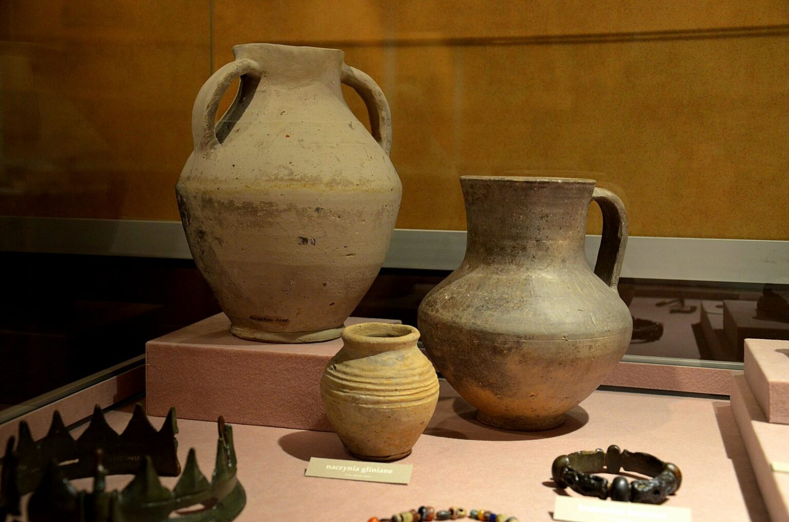1631px 0004 ostgotische keramik eine gruppe aus greutungen in der raum zwischen don und dnjepr 2 bis 3 jh 1536x1017