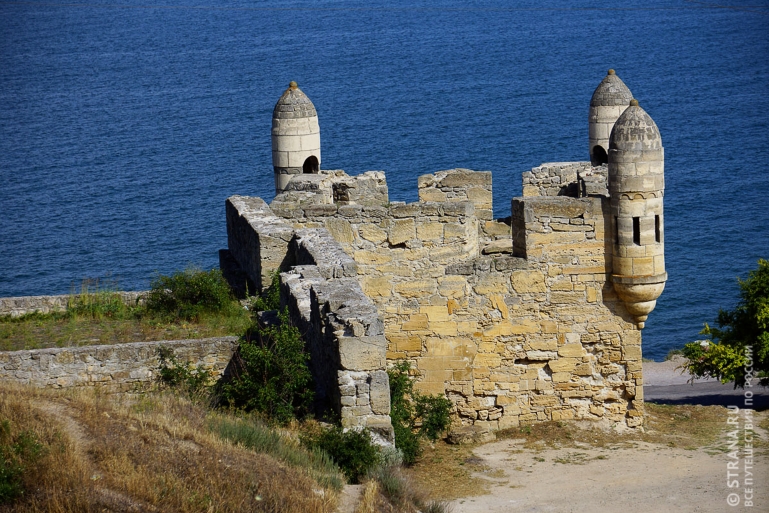 Крепость еникале в керчи фото