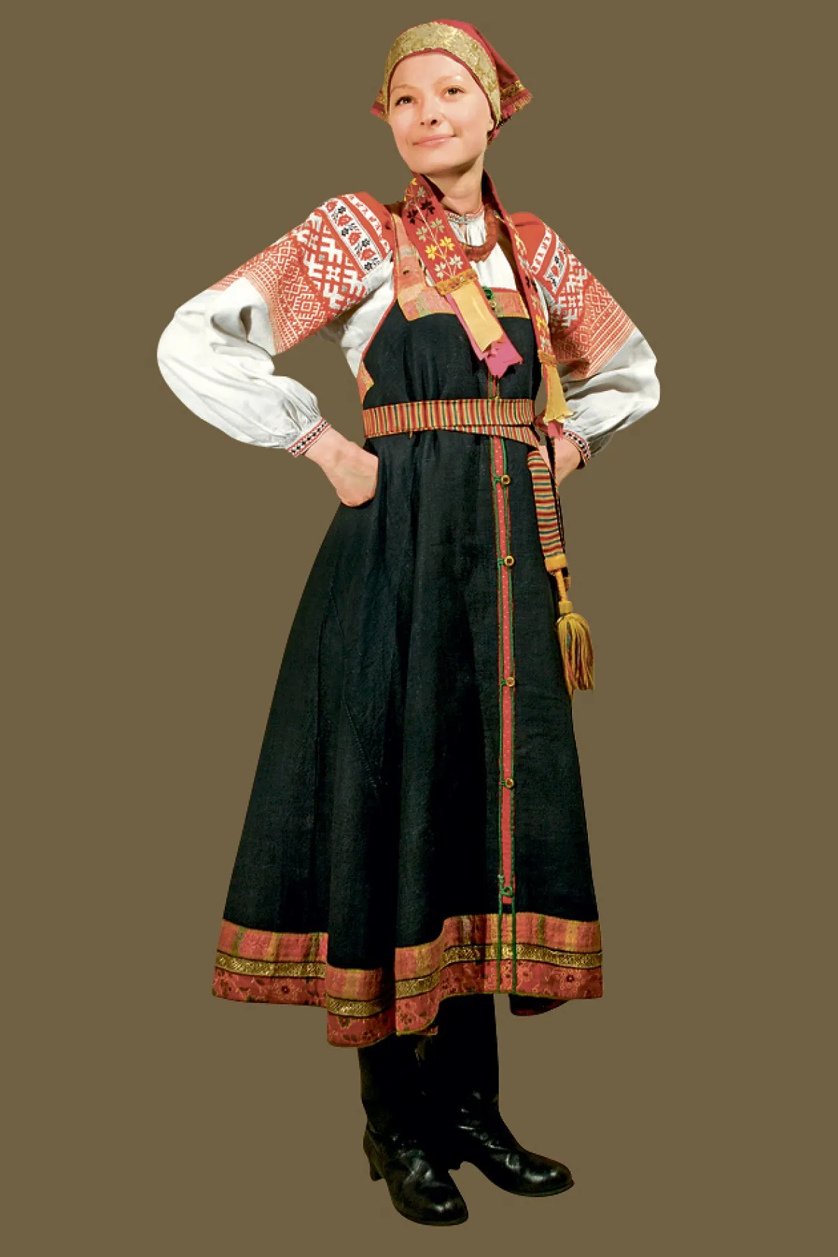 Национальный костюм россии у женщин